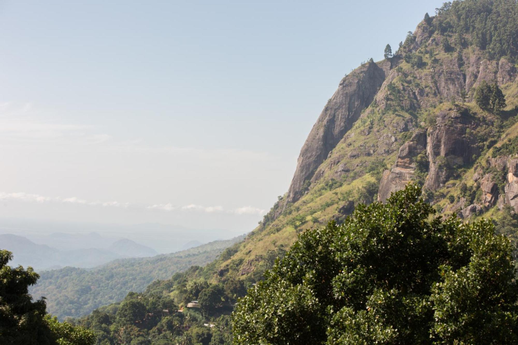 Ravana Heights Ела Екстериор снимка